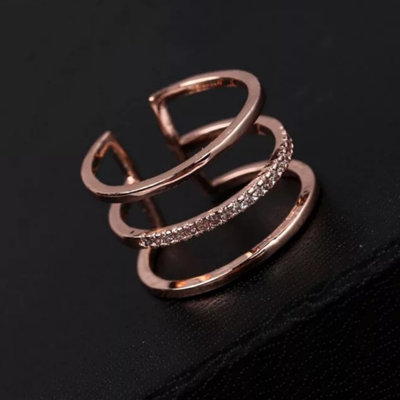 Jewelry - NEW ROSE GOLD TRIPLE DIAMOND BAND RESIZEABLE RING